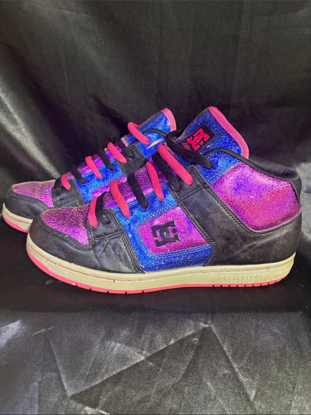 Early 2010s DC Anvil Skate Shoes Sz 9 Holographic Pink Blue Scene Emo Mall Goth